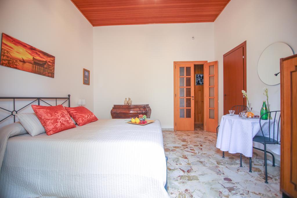 Soffio Del Libeccio B&B Συρακούσες Δωμάτιο φωτογραφία